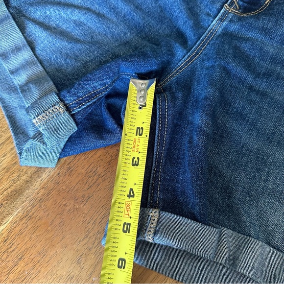 Old Navy Midi Jean Shorts - Picture 7 of 7